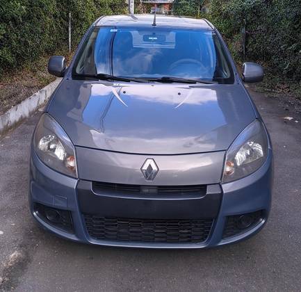 RENAULT SANDERO 1.0 AUTHENTIQUE 16V FLEX 4P MANUAL RENAULT SANDERO 1.0 AUTHENTIQUE 16V FLEX 4P MANUAL